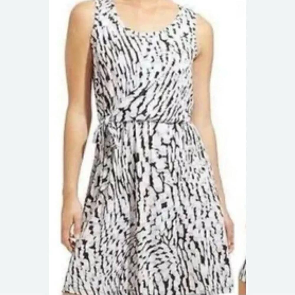 Athleta Black White Abstract Print Sleeveless Tie Waist‎ Fit Flare Dress Womens